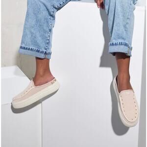 Hey Dude Austin Lift Western Slip-On Mule in Blush/Cream Sz 9 w/Metallic Studs